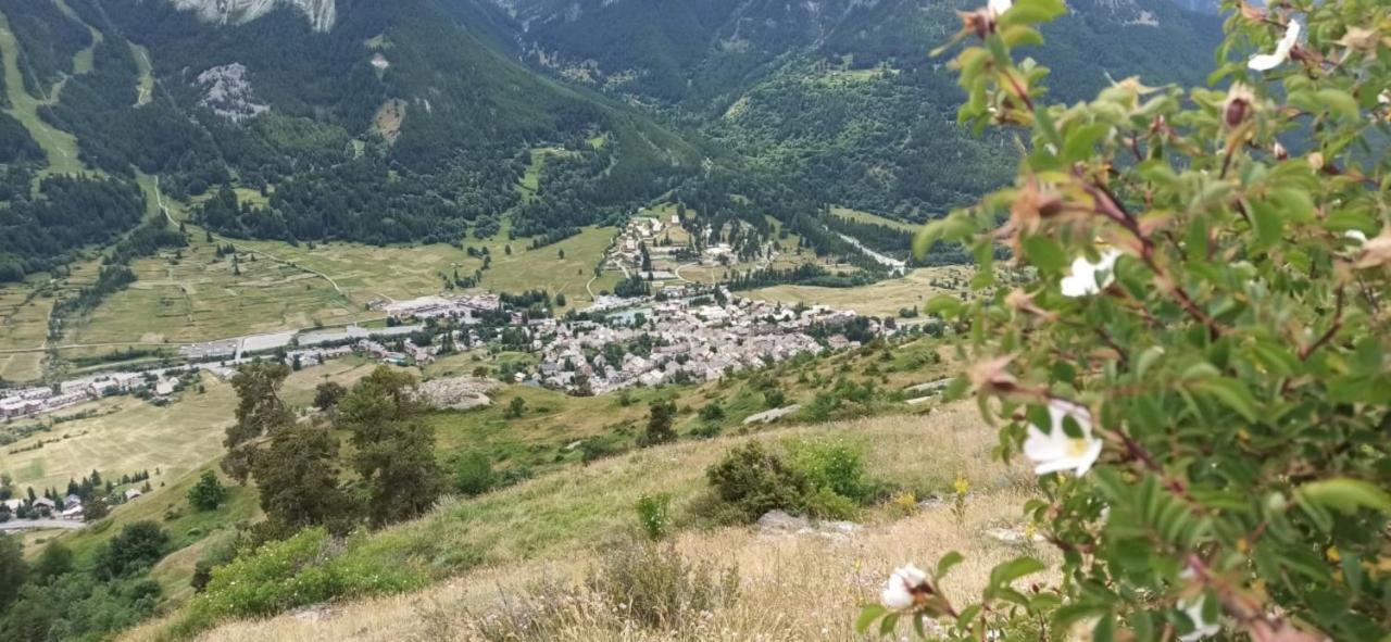 Bright 30 M With Balcony Center Villa Le Monetier-les-Bains Luaran gambar